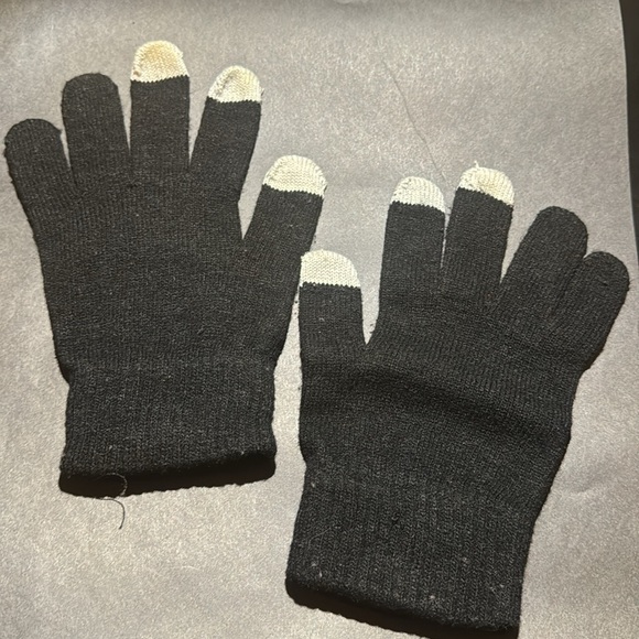 Tech gloves - Picture 2 of 2